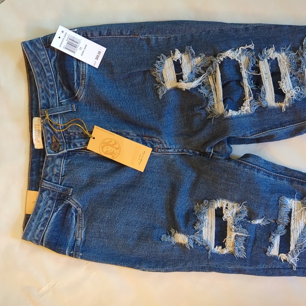 Aphrodite Juniors Ripped Skinny Denim Jeans Size 11/30 NWT 30" Inseam 14" waist